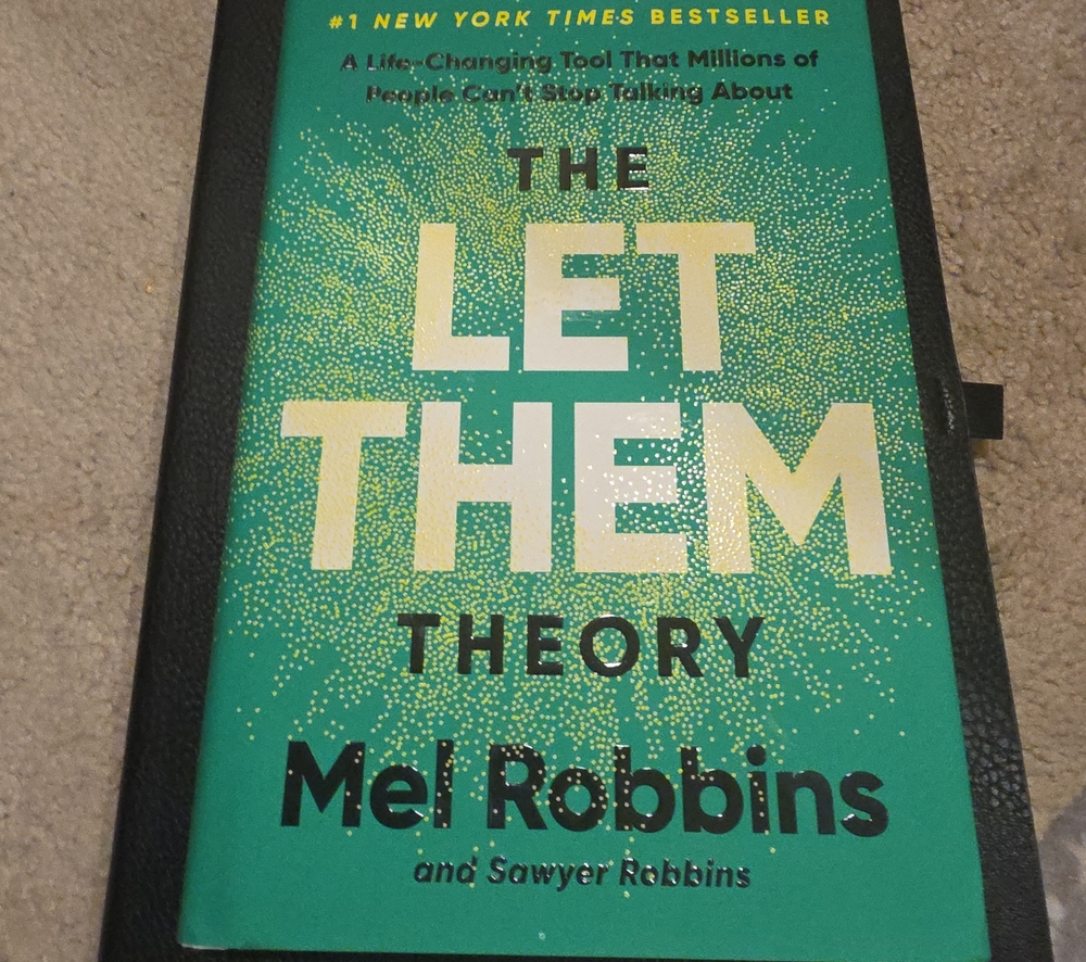 The Let Them Theory Book - Green